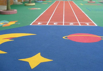 幼兒園室外塑膠地面施工注意事項和塑膠場地做法是什么？